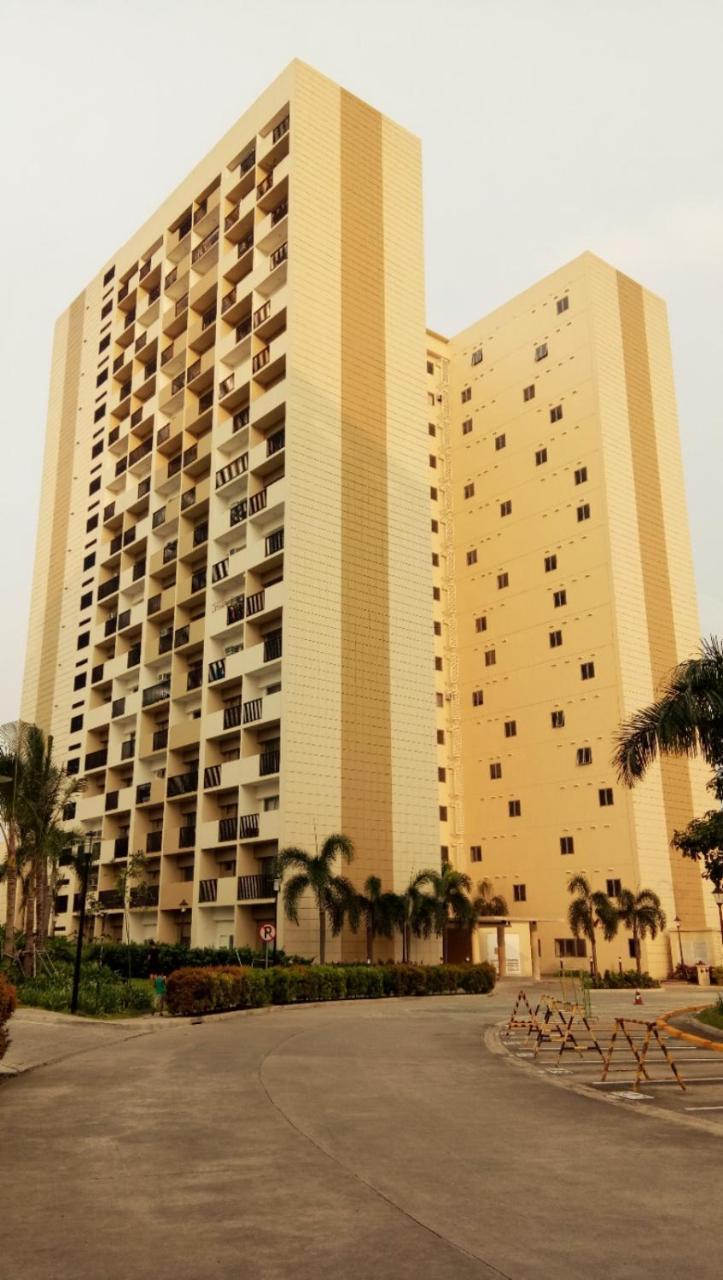 Alabang Condominium Manila Exterior foto